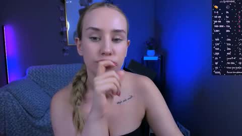 Snapshot of katty_kitty1 chatting on 17, 9, 2025 katty_kitty1 online show from 17, 9, 2025