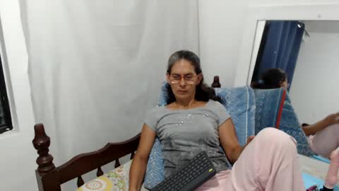 Snapshot of kattydirty144 chatting on 5, 2, 2025 angel online show from 5, 2, 2025