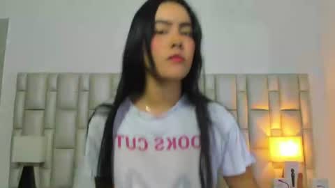 katy blonde girl and paola big boobs online show from 18, 6, 2026