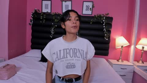 katy_contreras online show from 2, 1, 2025