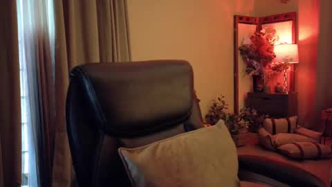 Katy online show from 3, 10, 2025