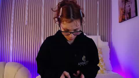 Katy Van online show from 28, 6, 2026
