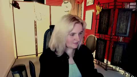 Snapshot of katybriggs chatting on 5, 6, 2026 Katy online show from 5, 6, 2026