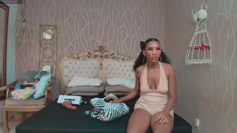 Snapshot of katybrowns chatting on 12, 10, 2025 KATY online show from 12, 10, 2025