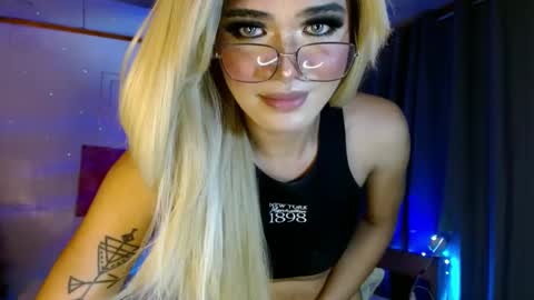 Snapshot of katykiat chatting on 3, 12, 2024 katykiat online show from 3, 12, 2024