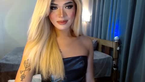 Snapshot of katykiat chatting on 28, 2, 2025 katykiat online show from 28, 2, 2025