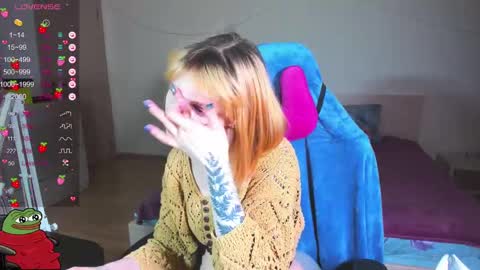 Kira-chan  online show from 19, 1, 2025