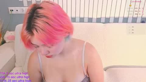 Snapshot of kawaii_yuki chatting on 12, 10, 2025 Yuki online show from 12, 10, 2025