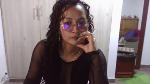 Snapshot of kawit1 chatting on 12, 1, 2025 Khawit online show from 12, 1, 2025