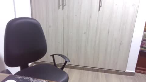 Snapshot of kawit1 chatting on 10, 2, 2025 Khawit online show from 10, 2, 2025