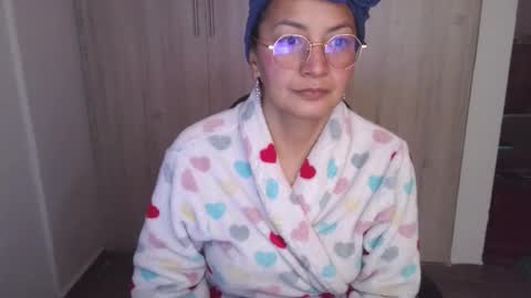 Snapshot of kawit1 chatting on 16, 2, 2025 Khawit online show from 16, 2, 2025