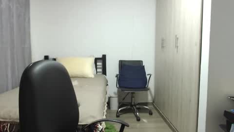  Khawit  online show from 20, 11, 2025