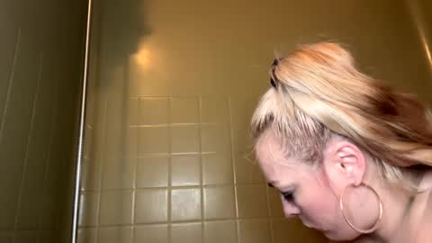 kay_la online show from 16, 9, 2025