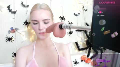 Snapshot of kaya_devis chatting on 24, 10, 2025 KAYA online show from 24, 10, 2025
