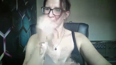 KayaLips online show from 19, 9, 2025