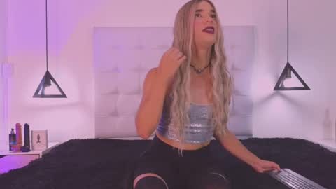 Snapshot of kayalstone chatting on 12, 2, 2025 Cattleya stone online show from 12, 2, 2025