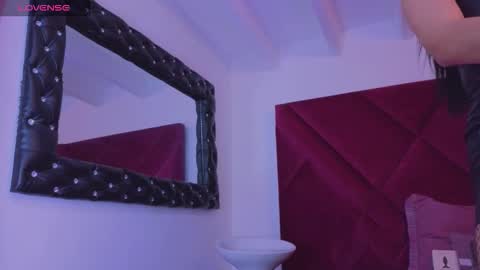 Snapshot of kayalstone chatting on 9, 11, 2025 Cattleya stone online show from 9, 11, 2025