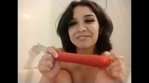 Snapshot of kaybaby2002 chatting on 18, 4, 2026 kaybaby2002 online show from 18, 4, 2026