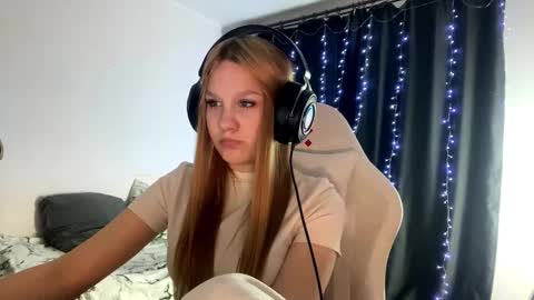 Amia online show from 13, 3, 2026