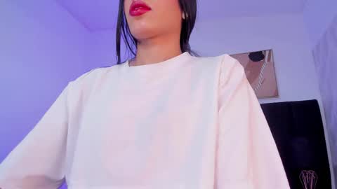 Kayla  online show from 25, 10, 2025