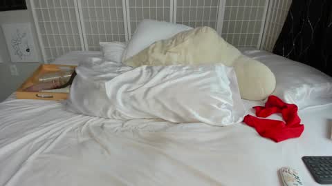 Kayla Cruise online show from 30, 12, 2024