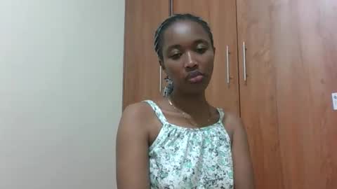 Snapshot of kaylar005 chatting on 23, 4, 2026 kaylar online show from 23, 4, 2026