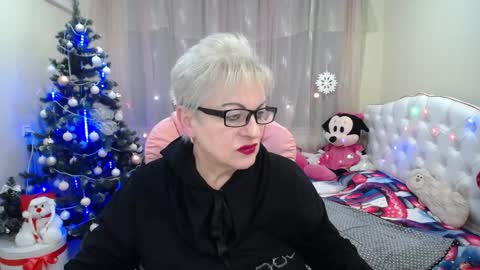 Snapshot of kaylesmoll chatting on 17, 12, 2024 kaylesmoll online show from 17, 12, 2024