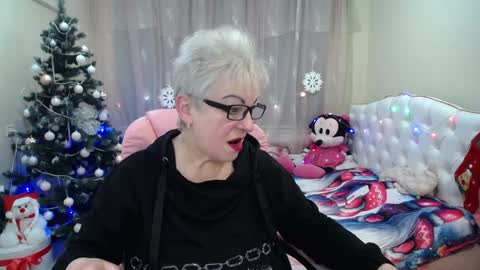 Snapshot of kaylesmoll chatting on 17, 12, 2024 kaylesmoll online show from 17, 12, 2024