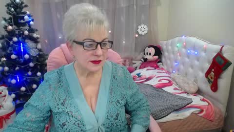 Snapshot of kaylesmoll chatting on 23, 12, 2024 kaylesmoll online show from 23, 12, 2024