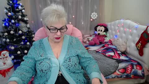 Snapshot of kaylesmoll chatting on 24, 12, 2024 kaylesmoll online show from 24, 12, 2024