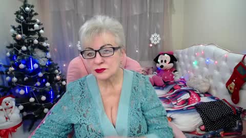 Snapshot of kaylesmoll chatting on 25, 12, 2024 kaylesmoll online show from 25, 12, 2024