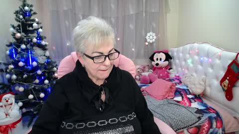 Snapshot of kaylesmoll chatting on 26, 12, 2024 kaylesmoll online show from 26, 12, 2024