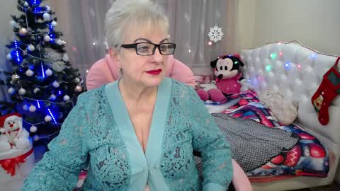 Snapshot of kaylesmoll chatting on 27, 12, 2024 kaylesmoll online show from 27, 12, 2024