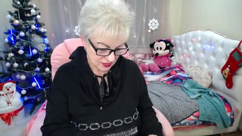 Snapshot of kaylesmoll chatting on 28, 12, 2024 kaylesmoll online show from 28, 12, 2024