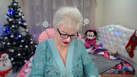 Snapshot of kaylesmoll chatting on 30, 12, 2024 kaylesmoll online show from 30, 12, 2024