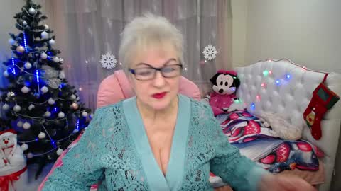 Snapshot of kaylesmoll chatting on 7, 1, 2025 kaylesmoll online show from 7, 1, 2025