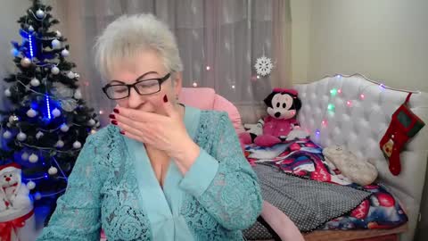 Snapshot of kaylesmoll chatting on 7, 1, 2025 kaylesmoll online show from 7, 1, 2025