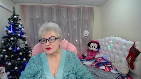 Snapshot of kaylesmoll chatting on 9, 1, 2025 kaylesmoll online show from 9, 1, 2025