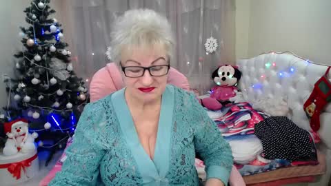 Snapshot of kaylesmoll chatting on 14, 1, 2025 kaylesmoll online show from 14, 1, 2025