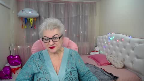 Snapshot of kaylesmoll chatting on 24, 1, 2025 kaylesmoll online show from 24, 1, 2025