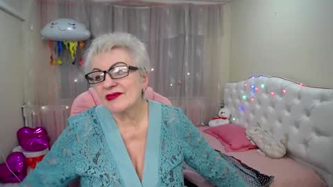 Snapshot of kaylesmoll chatting on 25, 1, 2025 kaylesmoll online show from 25, 1, 2025