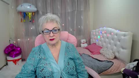 Snapshot of kaylesmoll chatting on 30, 1, 2025 kaylesmoll online show from 30, 1, 2025