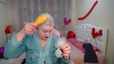Snapshot of kaylesmoll chatting on 11, 2, 2025 kaylesmoll online show from 11, 2, 2025