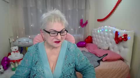 Snapshot of kaylesmoll chatting on 26, 2, 2025 kaylesmoll online show from 26, 2, 2025