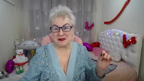 Snapshot of kaylesmoll chatting on 1, 3, 2025 kaylesmoll online show from 1, 3, 2025