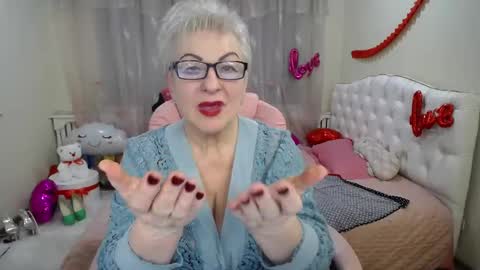 Snapshot of kaylesmoll chatting on 9, 3, 2025 kaylesmoll online show from 9, 3, 2025