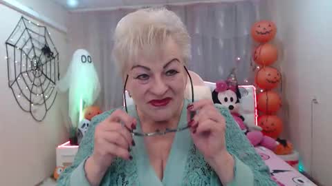 kaylesmoll online show from 11, 10, 2025