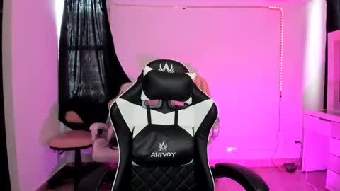 Snapshot of kaylie_xxx chatting on 29, 1, 2025 kaylie online show from 29, 1, 2025