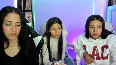 Snapshot of kaylie_xxx chatting on 12, 3, 2025 kaylie online show from 12, 3, 2025