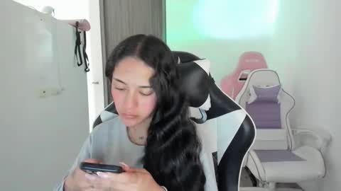 Snapshot of kaylie_xxx chatting on 24, 9, 2025 kaylie online show from 24, 9, 2025